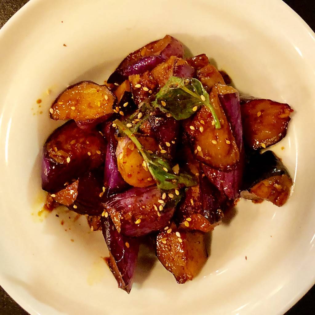 Ebisu | restaurant | 250 Warren Ave, East Providence, RI 02914, USA | 4014340037 OR +1 401-434-0037