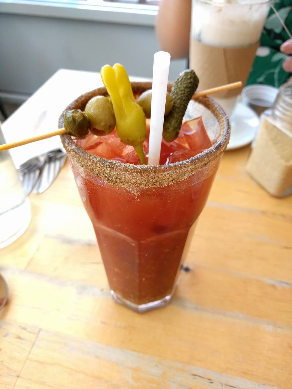 Starving Artist | restaurant | 1078 St Clair Ave W, Toronto, ON M6E 1A5, Canada | 4169017479 OR +1 416-901-7479