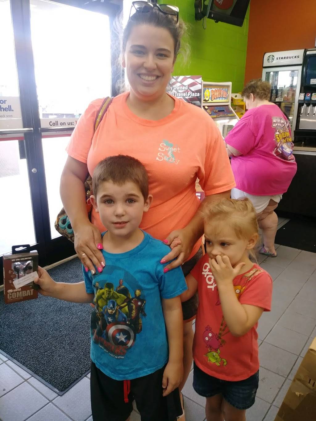 Eco Travel Plaza | restaurant | 1897 Genesis Rd, Crossville, TN 38555, USA | 9314847498 OR +1 931-484-7498