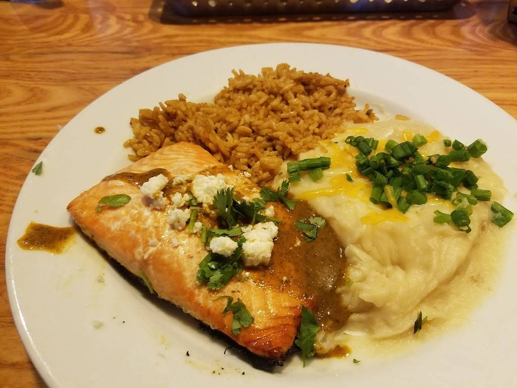 Chilis Grill & Bar | restaurant | 827 Odd Fellows Rd, Crowley, LA 70526, USA | 3377831493 OR +1 337-783-1493