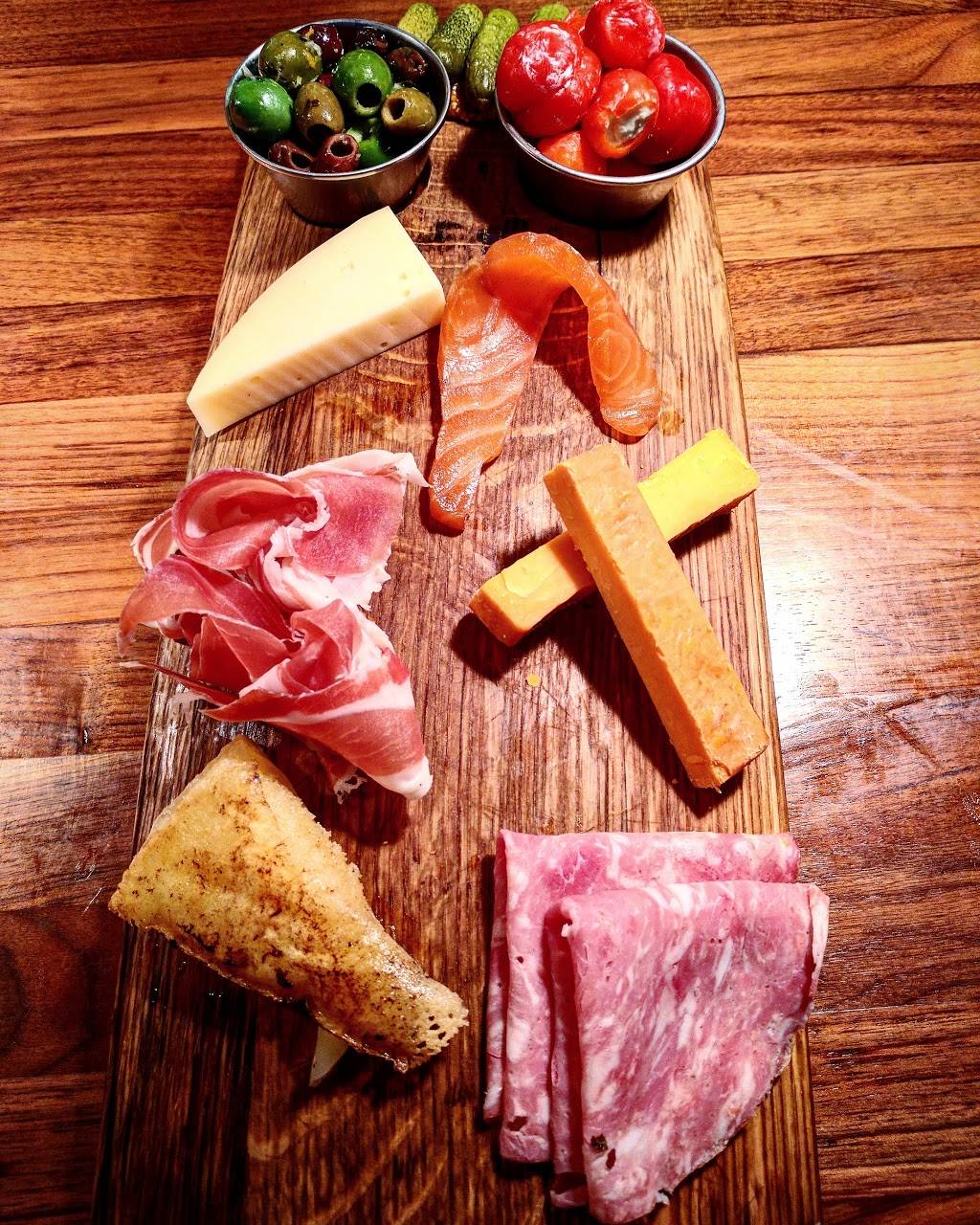 Union 50 | restaurant | 620 N East St, Indianapolis, IN 46202, USA | 3176100234 OR +1 317-610-0234