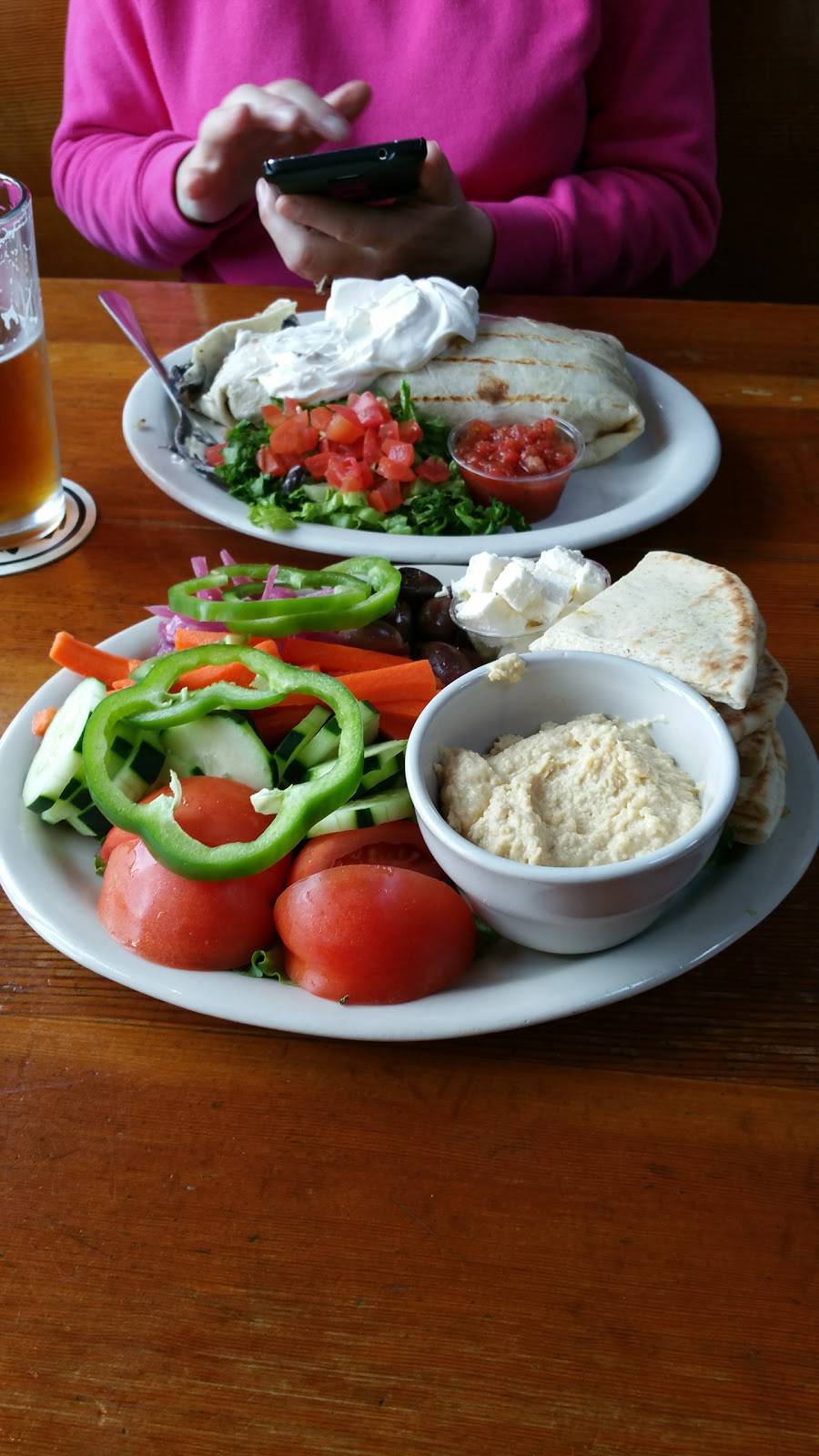 Bills Tavern & Brewhouse | restaurant | 188 N Hemlock St, Cannon Beach, OR 97110, USA | 5034362202 OR +1 503-436-2202