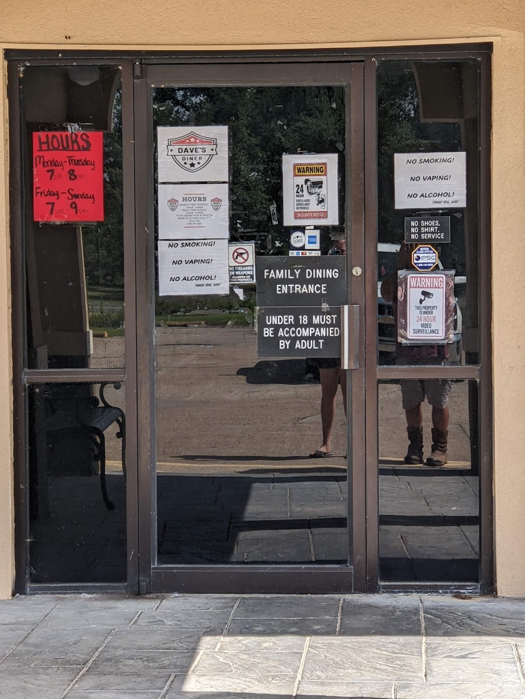 Daves Diner | restaurant | 4346 LA-12, Starks, LA 70661, USA | 3377435454 OR +1 337-743-5454