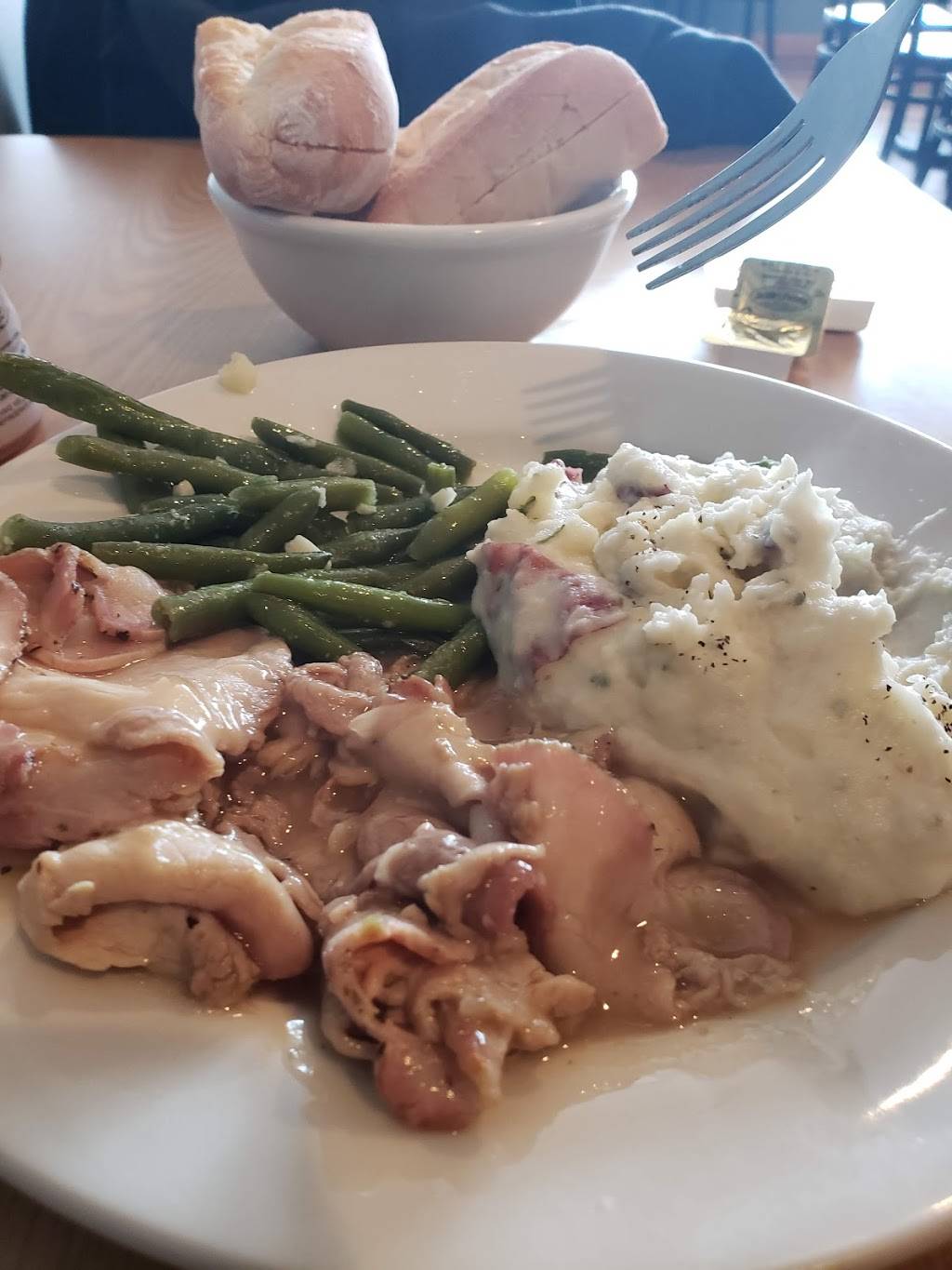 Campiones Kitchen & Catering | restaurant | 240 S White Horse Pike, Hammonton, NJ 08037, USA | 6094812451 OR +1 609-481-2451