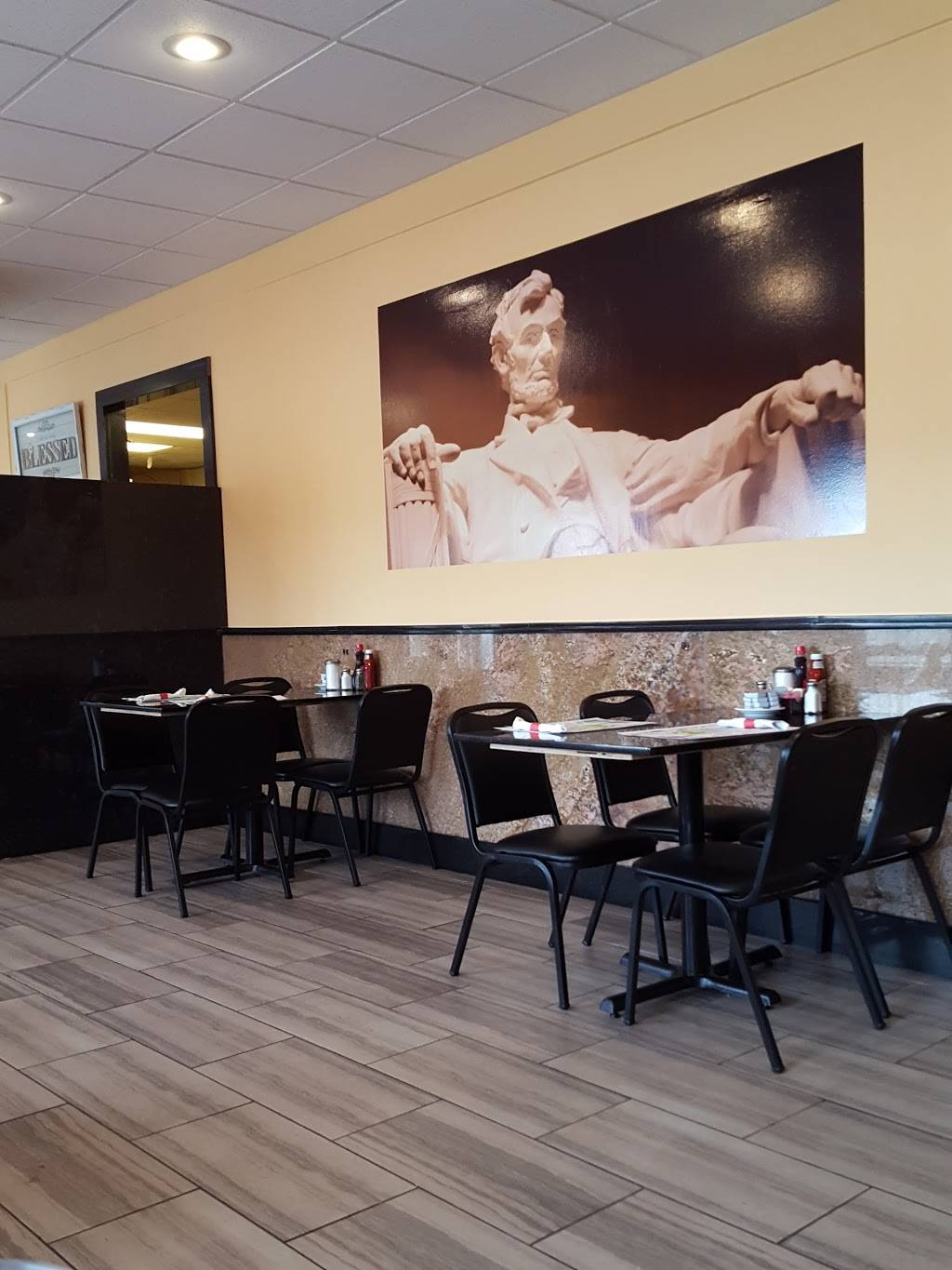 Lincoln Diner | restaurant | 1202 W Lincoln Hwy, Coatesville, PA 19320, USA | 6108806662 OR +1 610-880-6662