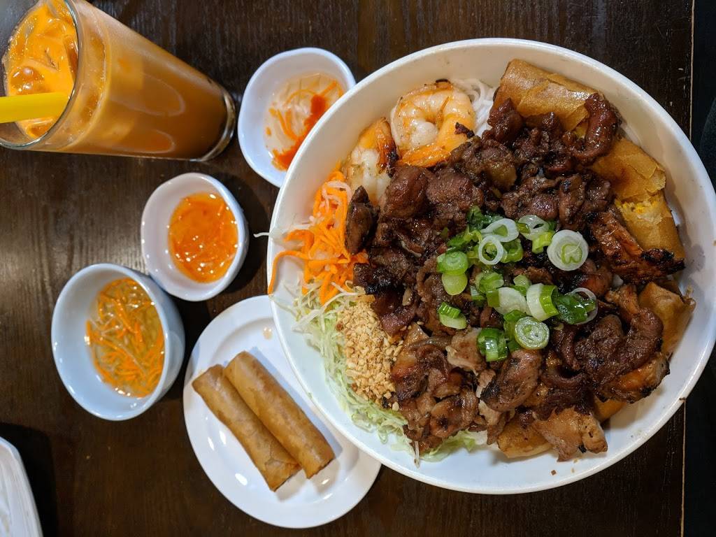 Pho T Cali | restaurant | 7351 Clairemont Mesa Blvd, San Diego, CA 92111, USA | 8585656997 OR +1 858-565-6997