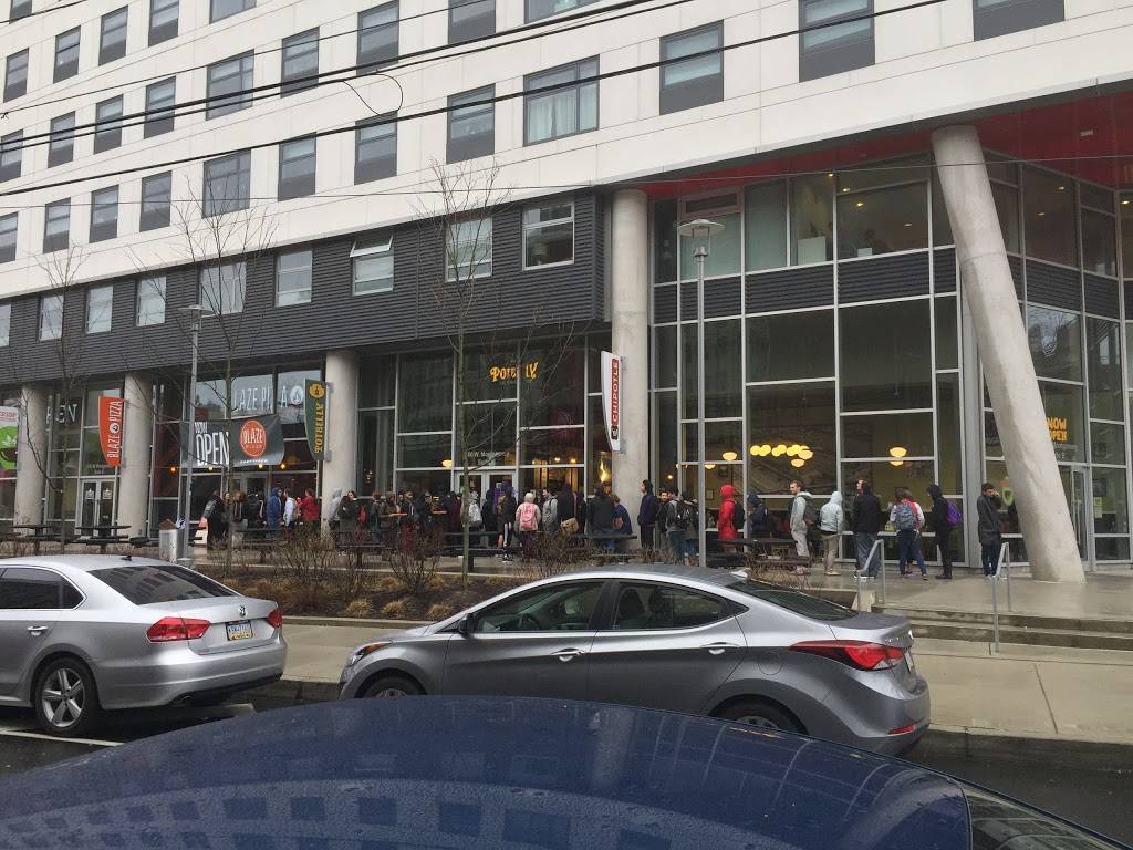 Blaze Pizza | meal takeaway | 1100 W Montgomery Ave, Philadelphia, PA 19122, USA | 2153259878 OR +1 215-325-9878