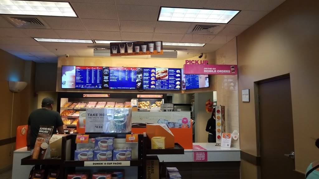 Dunkin | bakery | 11402 NW 41st Avenue, Doral, FL 33178, USA | 3053923998 OR +1 305-392-3998