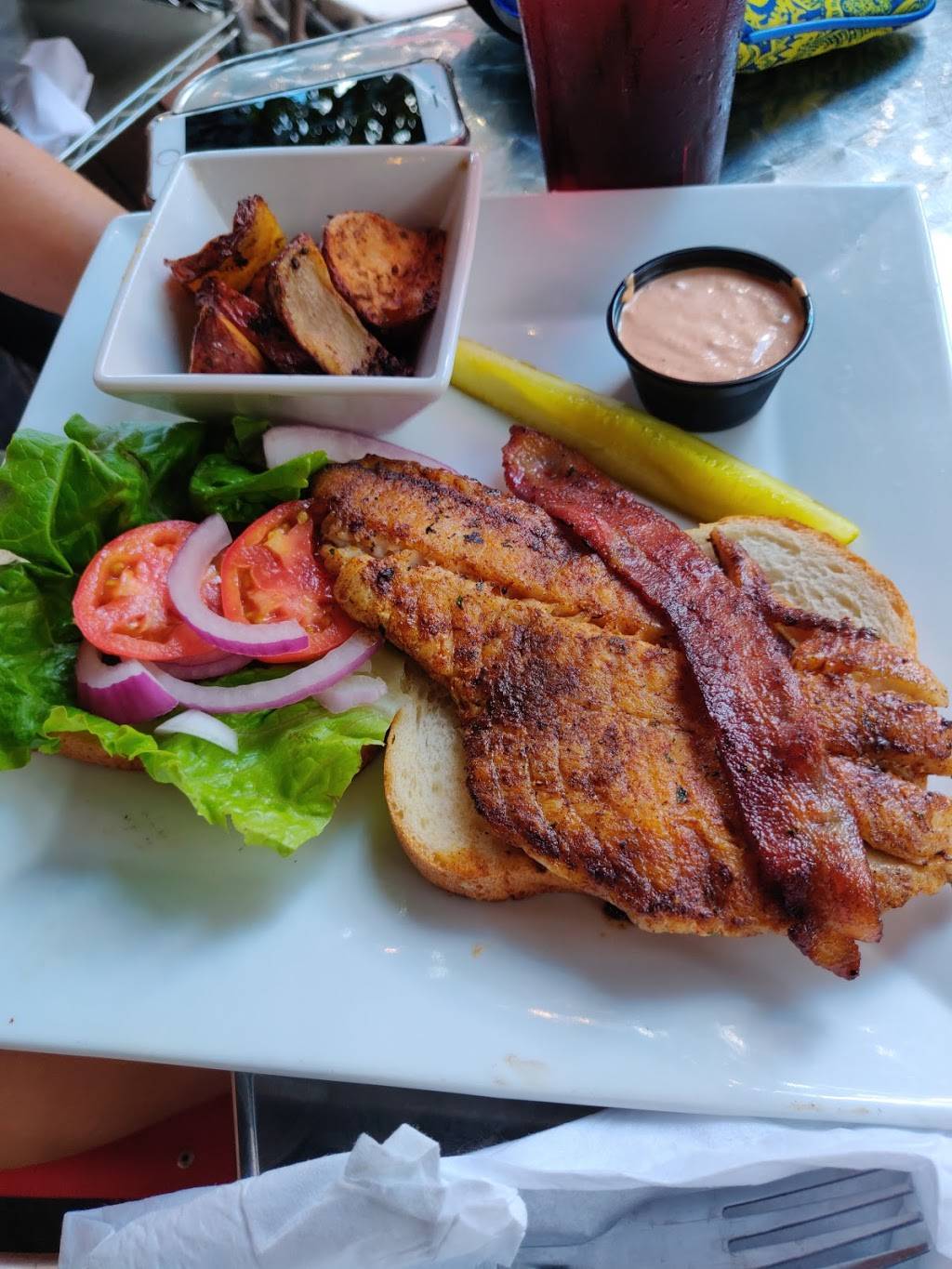 Café at City Market | restaurant | 230 W Saint Julian Street, Savannah, GA 31401, USA | 9122367133 OR +1 912-236-7133