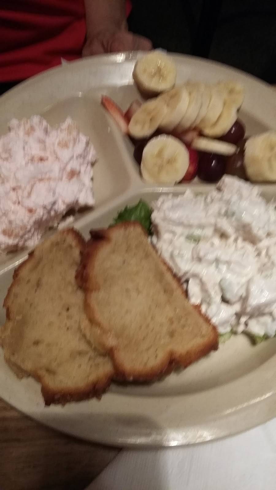 Daltons Grill | restaurant | 7061 US-70S, Nashville, TN 37221, USA | 6156624777 OR +1 615-662-4777