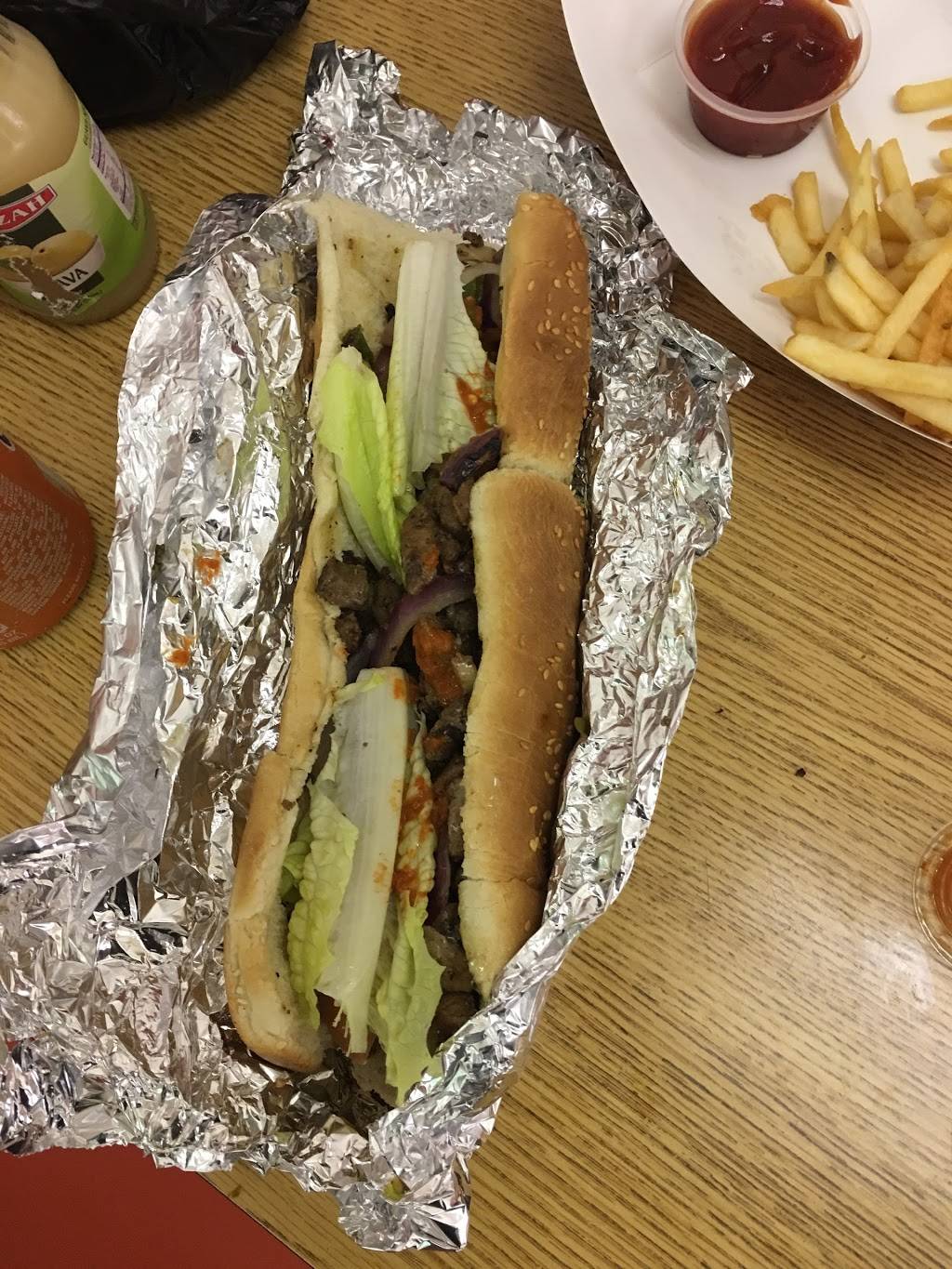 Zahari Pizza & Deli | restaurant | 3109 Telegraph Ave, Oakland, CA 94609, USA | 5104282211 OR +1 510-428-2211