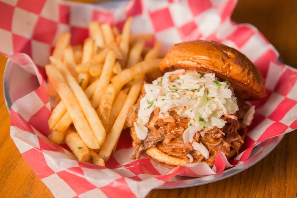 Pitchfork Food & Saloon | restaurant | 2922 W Irving Park Rd, Chicago, IL 60618, USA | 7738662010 OR +1 773-866-2010