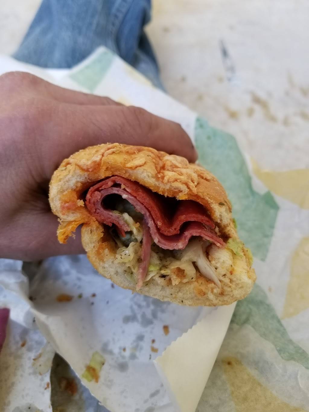 Subway | restaurant | 40058 Van Dyke Ave, Sterling Heights, MI 48313, USA | 5869394500 OR +1 586-939-4500