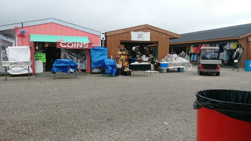 Shipshewana Trading Place | bakery | 345 S Van Buren St, Shipshewana, IN 46565, USA | 2607684129 OR +1 260-768-4129