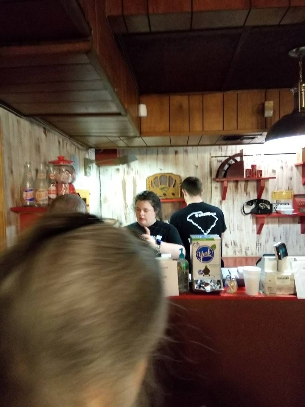 Wagon Wheel Fish Camp | restaurant | 9260, 115 Wagon Wheel Rd, Cowpens, SC 29330, USA | 8644636531 OR +1 864-463-6531