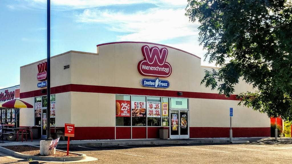 Wienerschnitzel | restaurant | 2800 N Main St, Las Cruces, NM 88001, USA | 5755267878 OR +1 575-526-7878