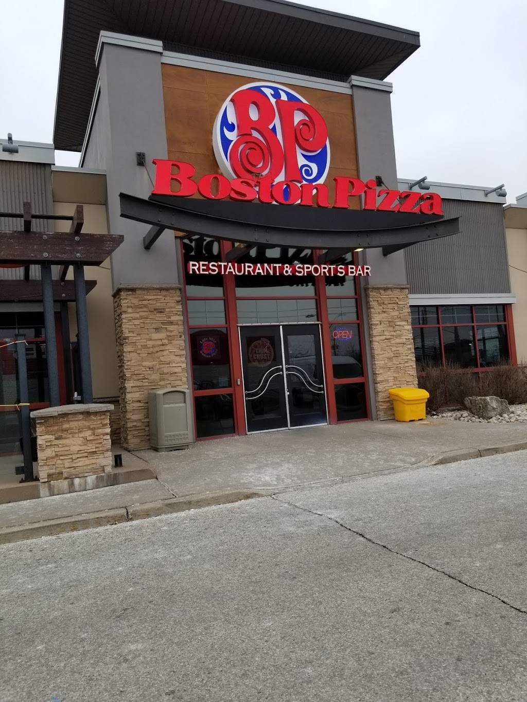 Boston Pizza | restaurant | 4450 Walker Rd Unit D, Windsor, ON N8W 3T5, Canada | 5192507670 OR +1 519-250-7670