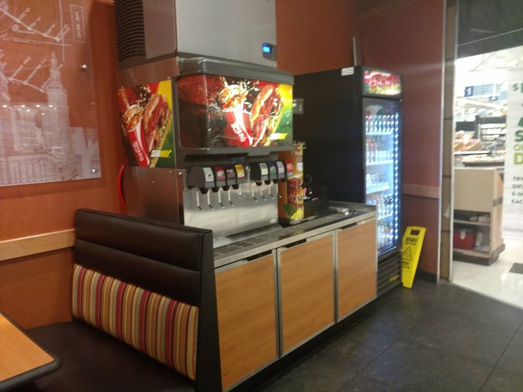 Subway | restaurant | 1800 Holton Rd, Muskegon, MI 49445, USA | 2317192020 OR +1 231-719-2020