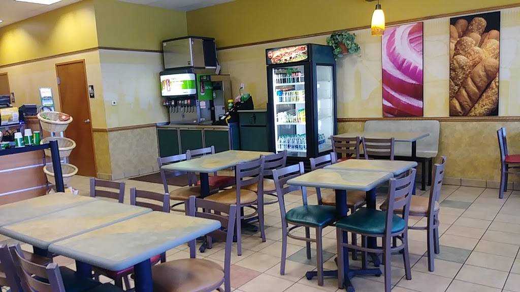 Subway Restaurants | restaurant | 5030 Trail Lake Dr, Fort Worth, TX 76133, USA | 8172941104 OR +1 817-294-1104