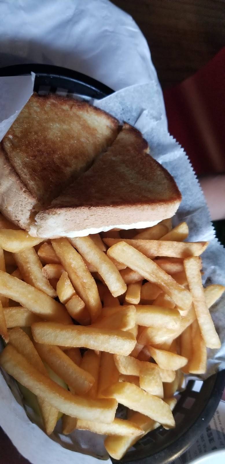 Buddy’s Union Villa | restaurant | 190 Washington St, North Easton, MA 02356, USA | 5082382625 OR +1 508-238-2625