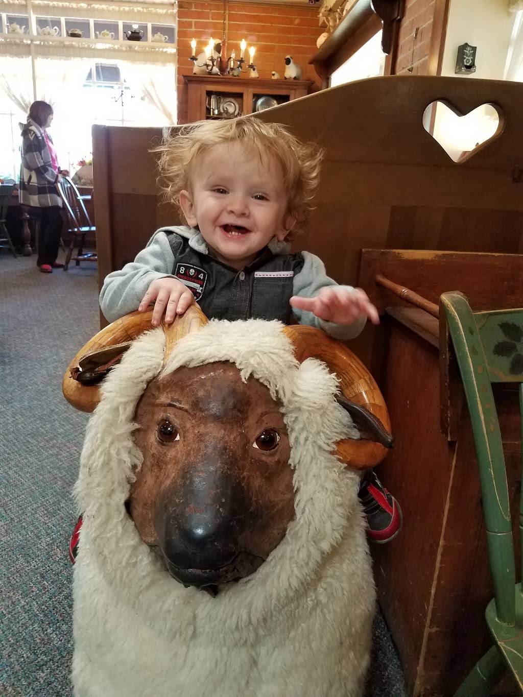 Millies Pancake Haus | restaurant | Inside Trail Dust Town, 6541 E Tanque Verde Rd, Tucson, AZ 85715, USA | 5202984250 OR +1 520-298-4250