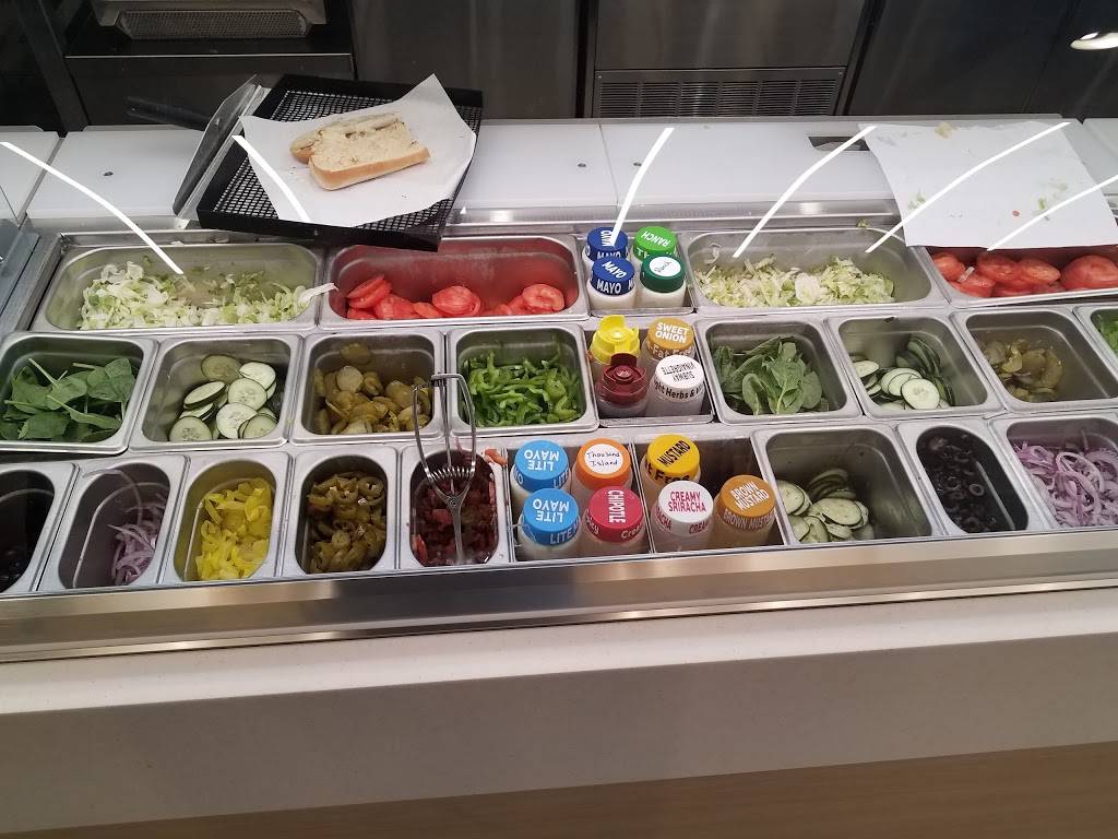 Subway | restaurant | 2127 US-79 suite 300, Henderson, TX 75652, USA | 4306254277 OR +1 430-625-4277