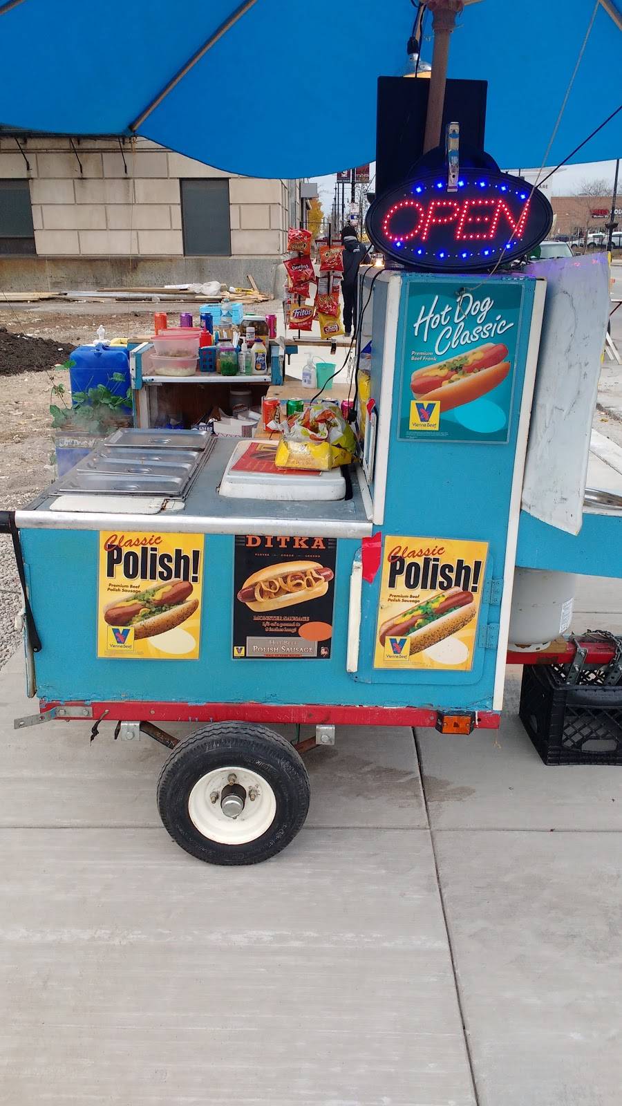 Yo City Dog | restaurant | 6300 S Halsted St, Chicago, IL 60621, USA | 7737988233 OR +1 773-798-8233