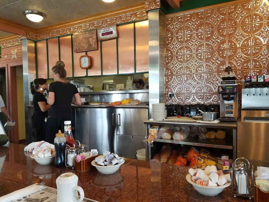 Gourmé Family Restaurant | restaurant | 32775 Lorain Rd, North Ridgeville, OH 44039, USA | 4403278152 OR +1 440-327-8152