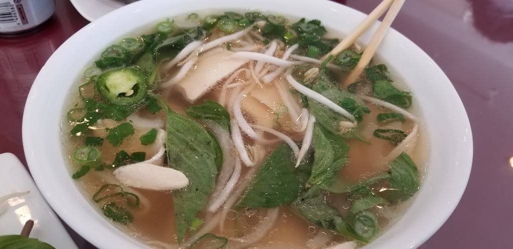 Pho Vinh Long | restaurant | 3111, 601 D St, South Charleston, WV 25303, USA | 3047207333 OR +1 304-720-7333