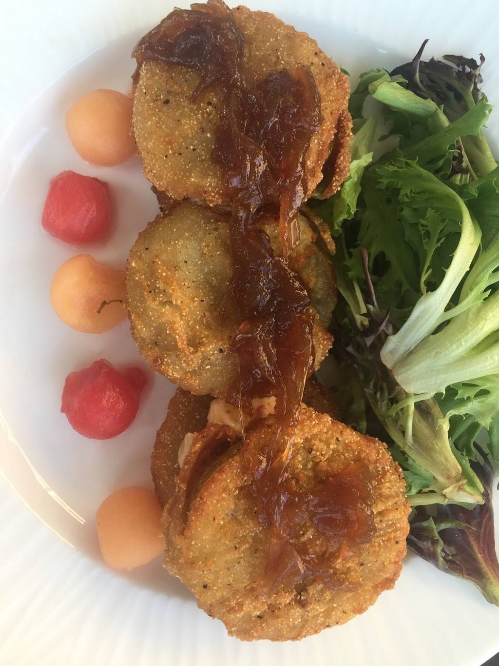 Board & Barrel | restaurant | 301 N Water St, Wilmington, NC 28401, USA | 9103436130 OR +1 910-343-6130