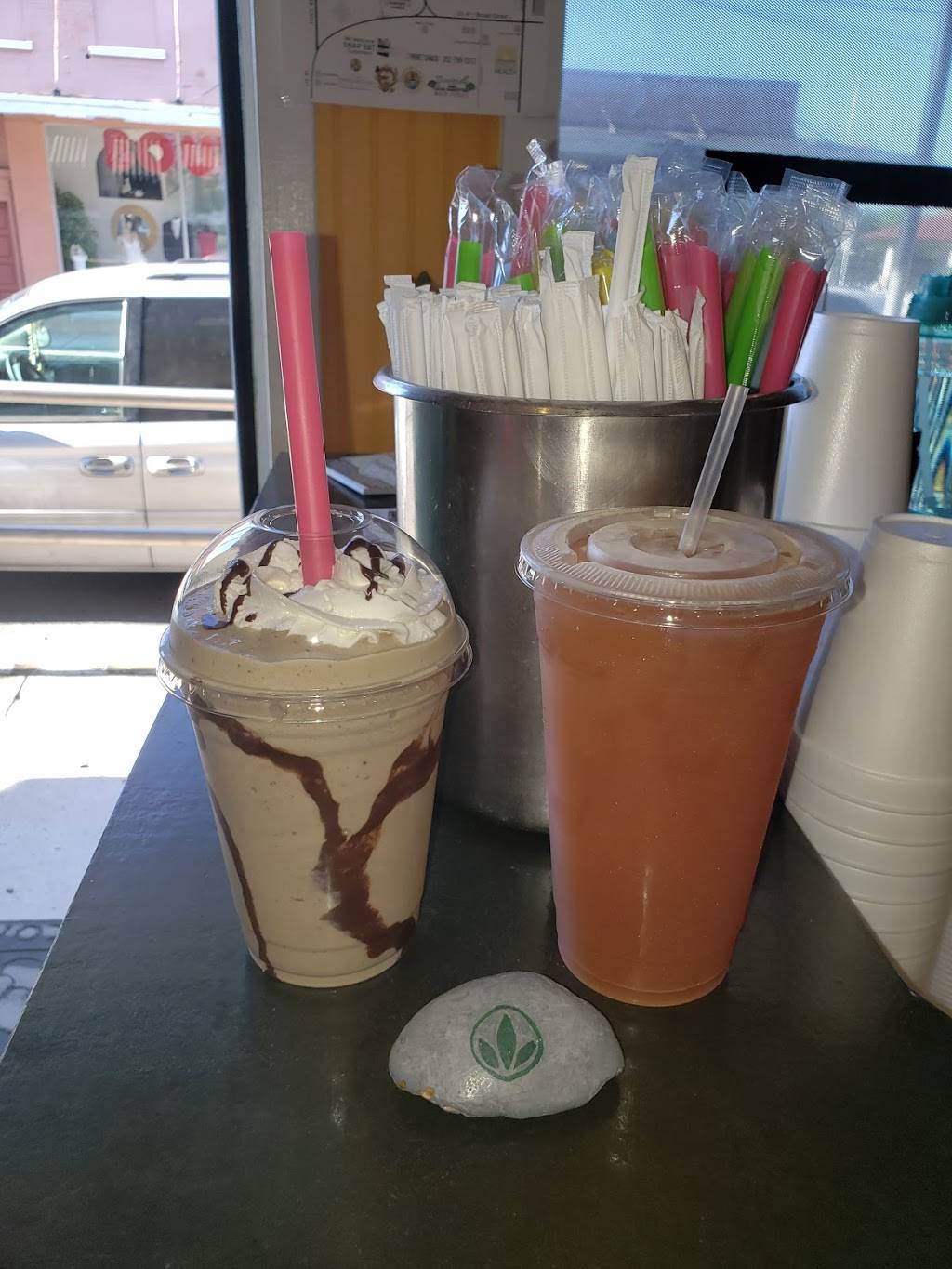 Downtown Loser | restaurant | 10 S Broad St, Brooksville, FL 34601, USA | 3527774994 OR +1 352-777-4994