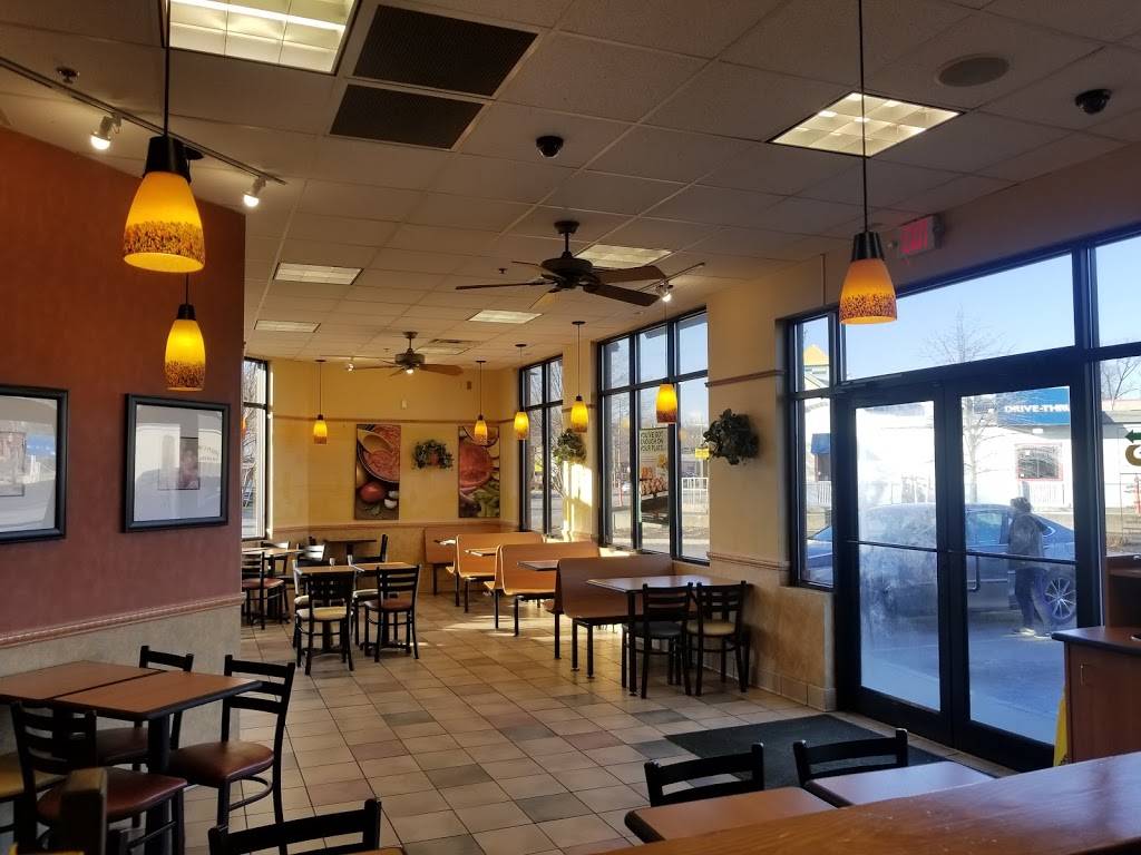 Subway | restaurant | 5469 New Cut Rd, Louisville, KY 40214, USA | 5023681195 OR +1 502-368-1195