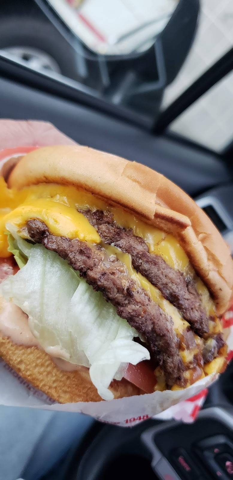 In-N-Out Burger | restaurant | 4444 Van Nuys Blvd, Sherman Oaks, CA 91403, USA | 8007861000 OR +1 800-786-1000