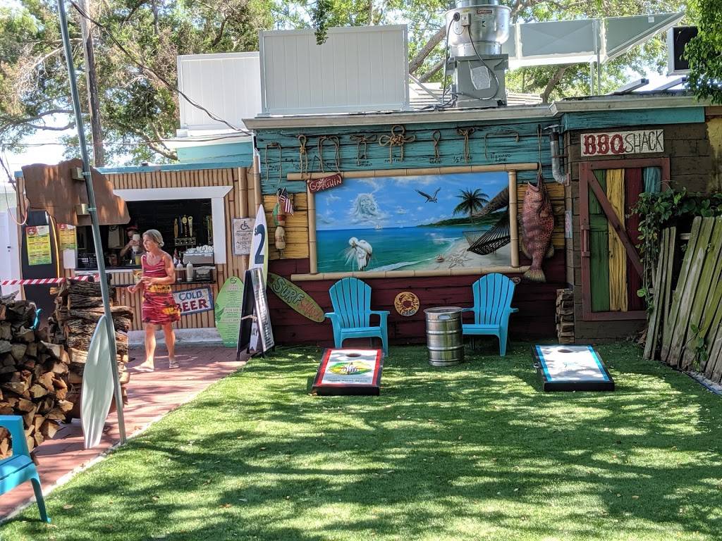 Off The Grid | restaurant | 208 1st St, Indian Rocks Beach, FL 33785, USA | 7272504144 OR +1 727-250-4144