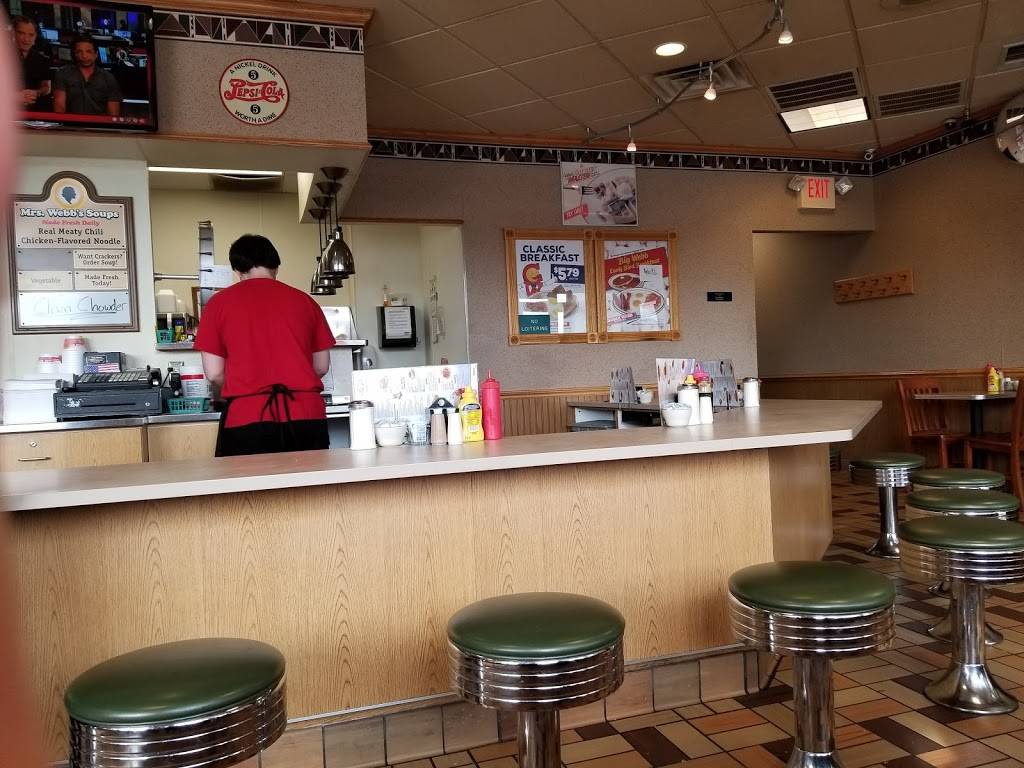 George Webb Restaurant | restaurant | 6231 S 27th St, Greenfield, WI 53221, USA | 4142828301 OR +1 414-282-8301