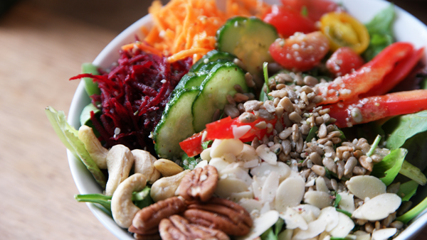 Ölistik Bistro Végé | restaurant | 761 Boulevard Mercure, Drummondville, QC J2B 5J2, Canada | 8198509899 OR +1 819-850-9899