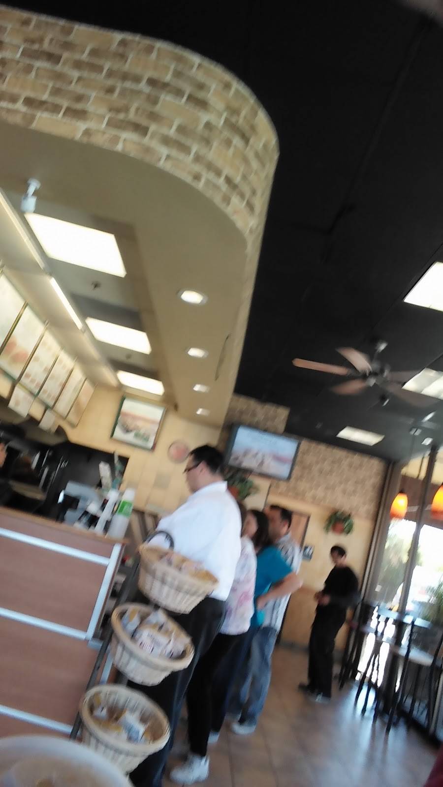 Subway Restaurants | restaurant | 23126 Valencia Blvd, Valencia, CA 91355, USA | 6612222256 OR +1 661-222-2256