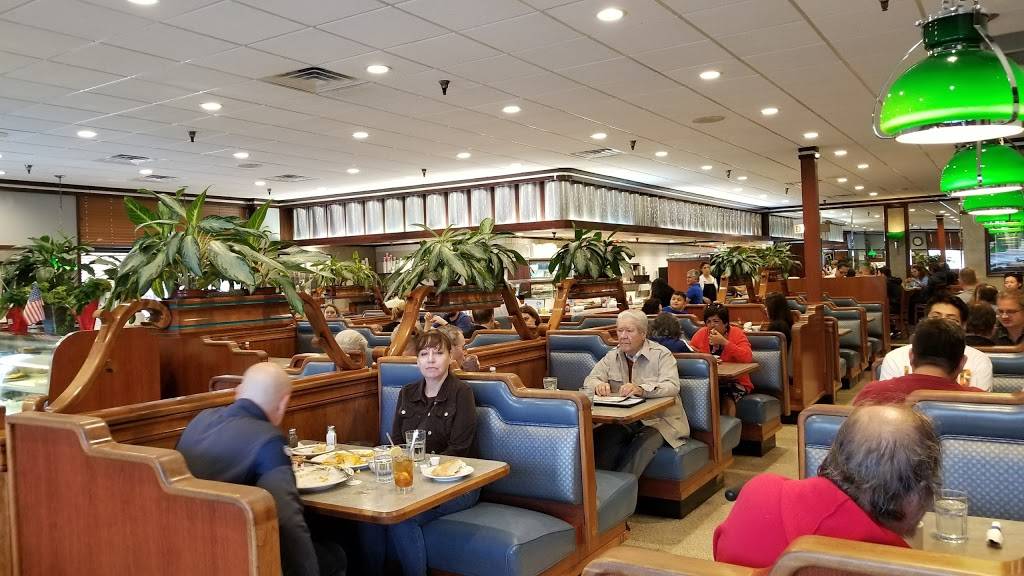 Dappers East | restaurant | 2901 W Addison St, Chicago, IL 60618, USA | 7735099100 OR +1 773-509-9100