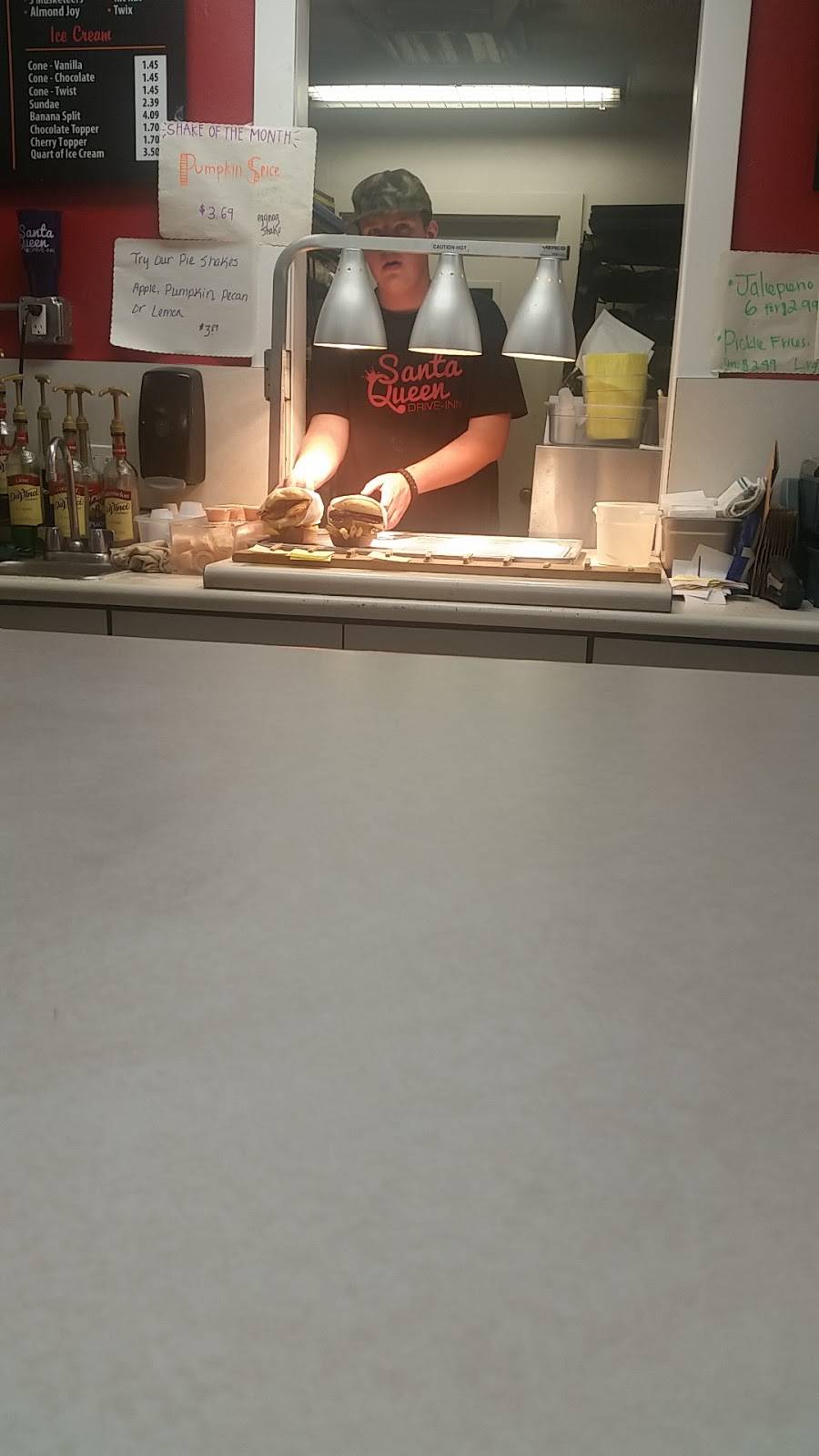 Santa Queen Drive Inn | restaurant | 40 E Main St, Santaquin, UT 84655, USA | 8017543051 OR +1 801-754-3051
