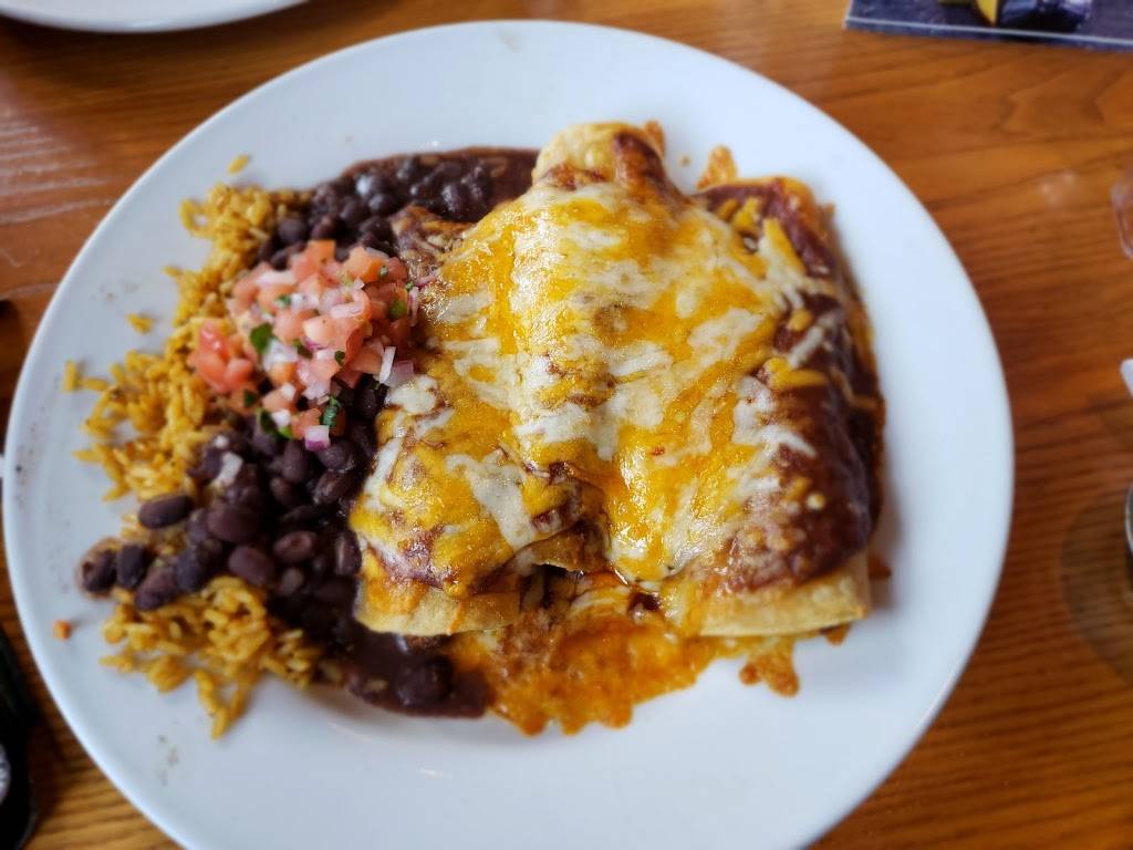 Chilis Grill & Bar | meal takeaway | N96W18640 County Line Rd, Germantown, WI 53022, USA | 2622501254 OR +1 262-250-1254