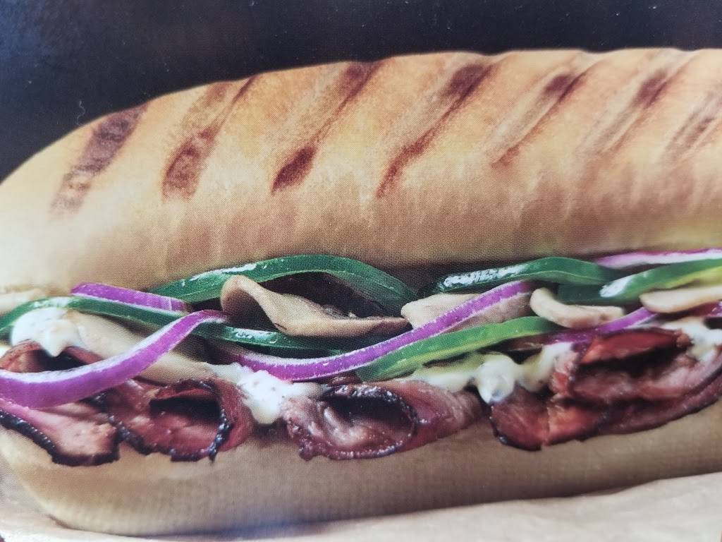 Mr.Sub | restaurant | 574 Plains Rd E, Burlington, ON L7T 2E5, Canada | 9056819040 OR +1 905-681-9040