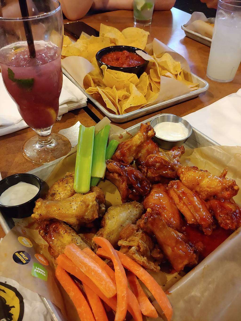 Buffalo Wild Wings | meal takeaway | 1820 NW 9th St, Corvallis, OR 97330, USA | 5412073066 OR +1 541-207-3066