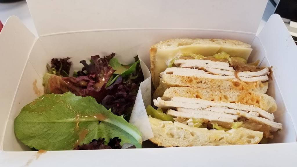 Fast Fresh Foods | restaurant | 88 Queens Quay W, Toronto, ON M5J 2W3, Canada | 4167037374 OR +1 416-703-7374