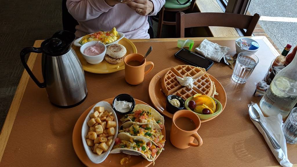 Scramblers | restaurant | 27909 Orchard Lake Rd, Farmington Hills, MI 48334, USA | 2489947388 OR +1 248-994-7388