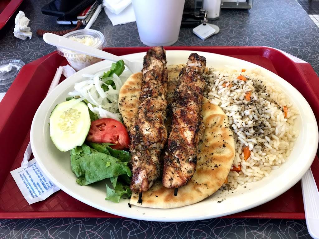 Plush Pup | restaurant | 5344 N Cumberland Ave, Chicago, IL 60656, USA | 7736934311 OR +1 773-693-4311