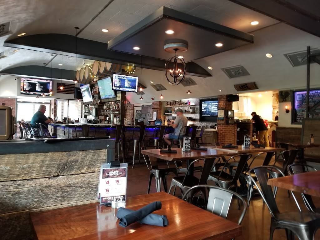 Brick & Barrel | restaurant | 870 Welsh Rd, Maple Glen, PA 19002, USA | 2674624528 OR +1 267-462-4528