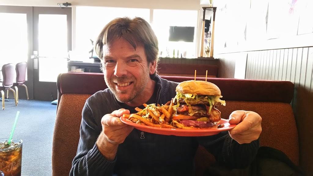 Hamburger Harrys II | restaurant | 610 5th Ave S, Edmonds, WA 98020, USA | 4257766666 OR +1 425-776-6666