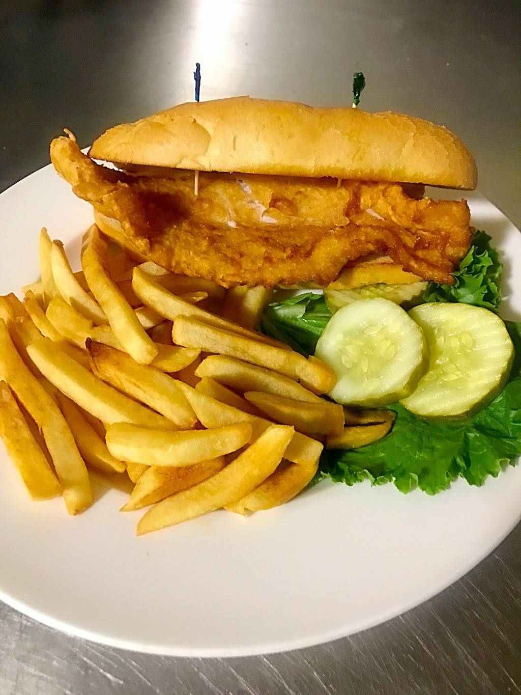 Garden Restaurant | restaurant | 612 S Main St, Lewistown, IL 61542, USA | 3095477170 OR +1 309-547-7170