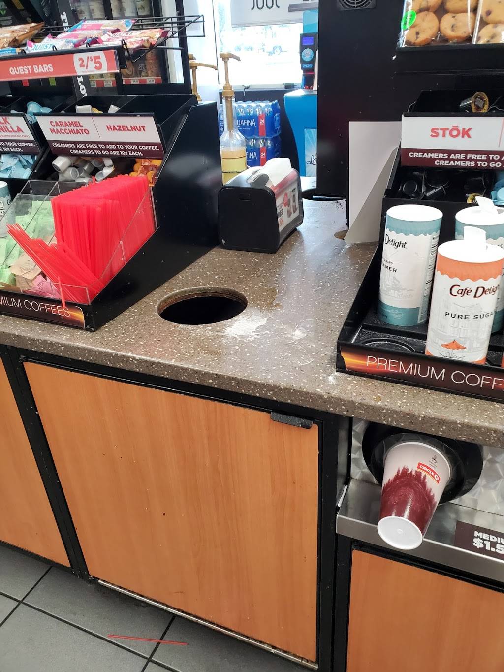 Circle K | meal takeaway | 5850 S 19th Ave, Phoenix, AZ 85041, USA | 6022685357 OR +1 602-268-5357