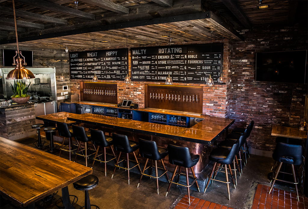 Finneys Crafthouse & Kitchen | restaurant | 982 S Westlake Blvd #2, Westlake Village, CA 91361, USA | 8052309950 OR +1 805-230-9950